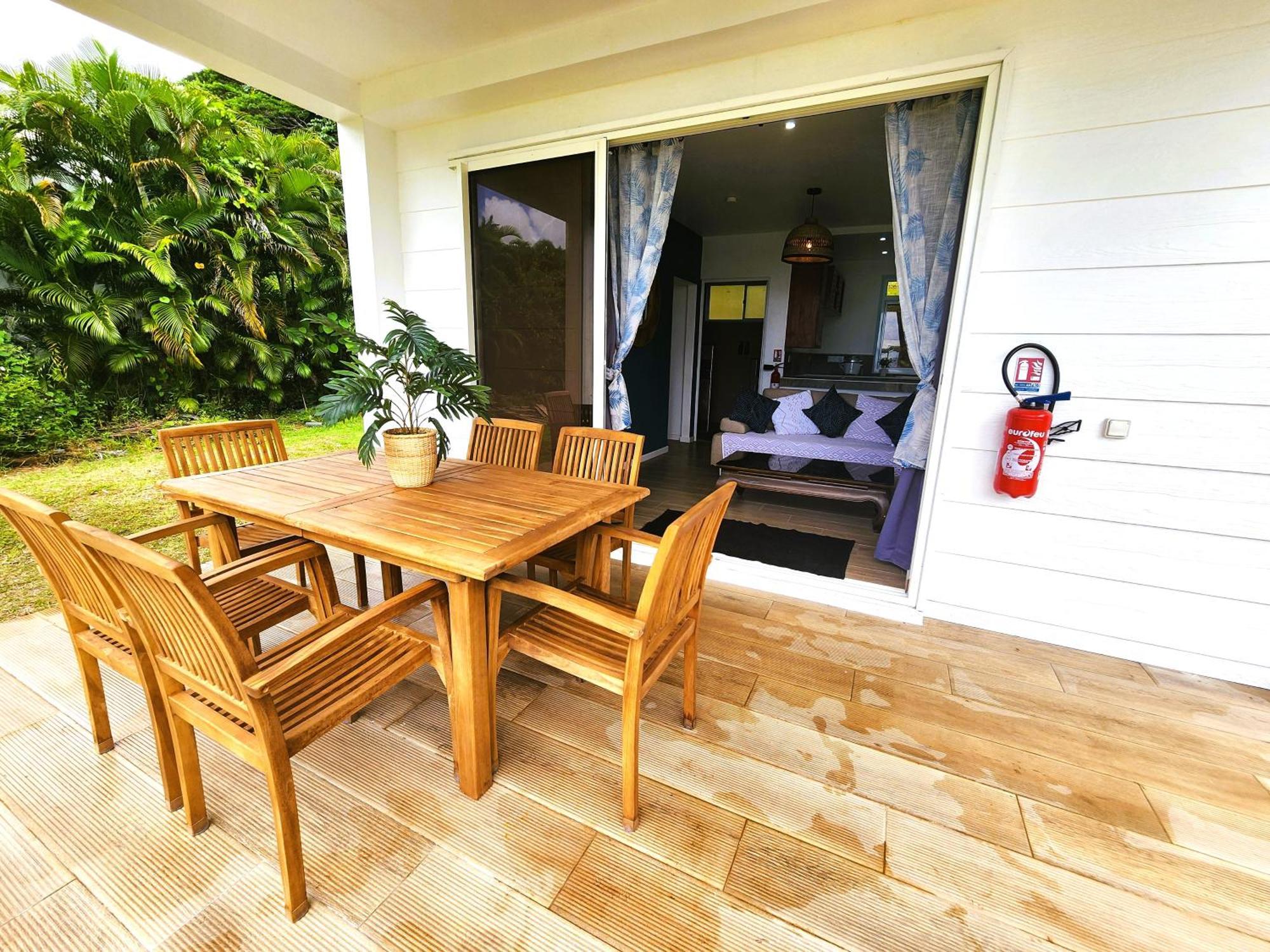 Duplex En Bord De Mer Fare Tahitea Pension Taputapuapea Kültér fotó