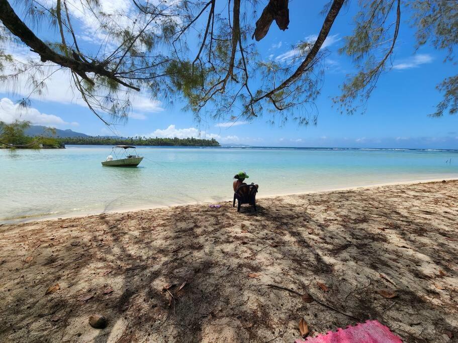 Duplex En Bord De Mer Fare Tahitea Pension Taputapuapea Kültér fotó
