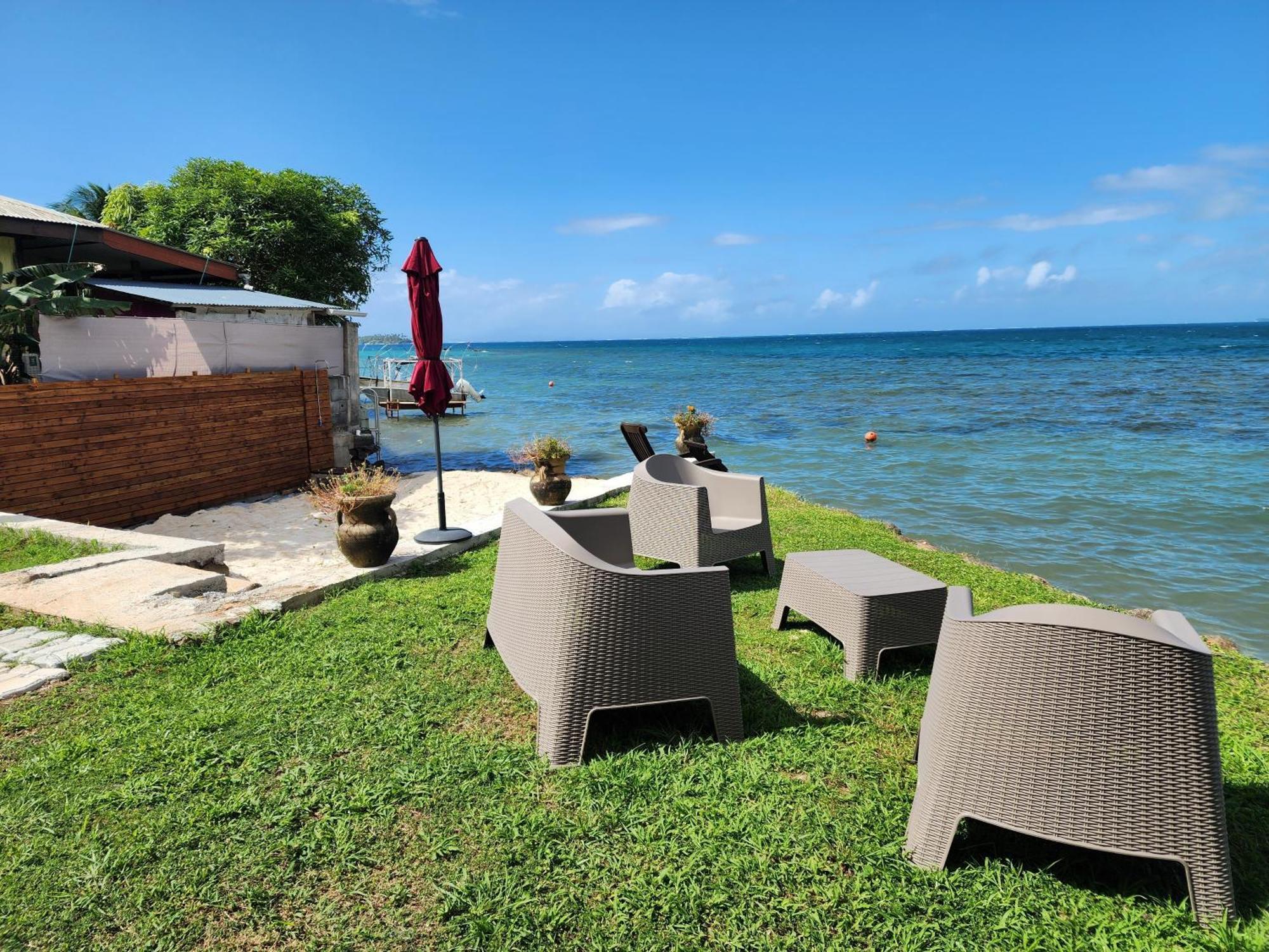 Duplex En Bord De Mer Fare Tahitea Pension Taputapuapea Kültér fotó